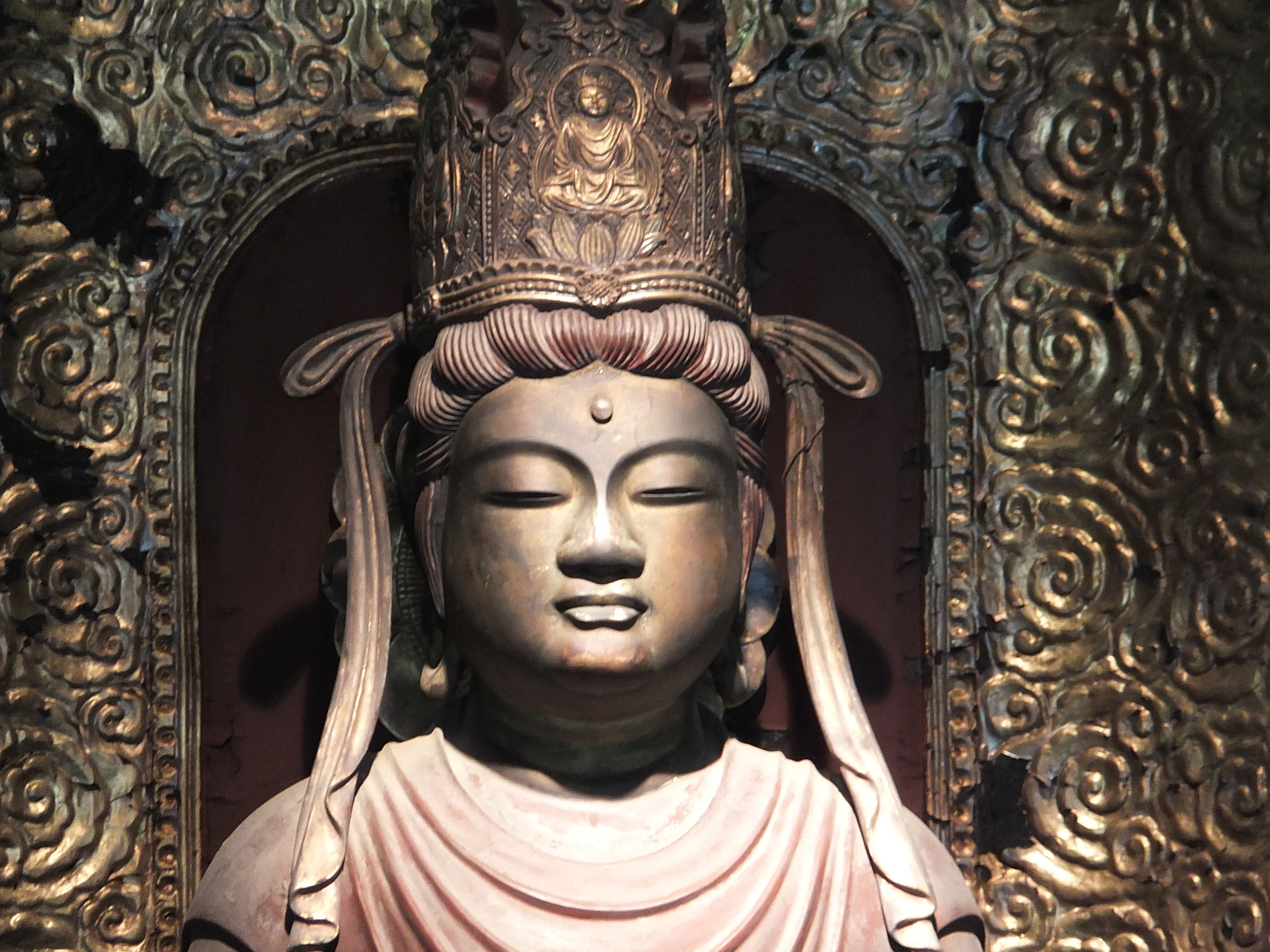 世界遺産 平泉 毛越寺常行堂 宝冠阿弥陀如来 World Heritage Motuuji Temple Buddha Statue Crowned Amida Nyorai 写真の旅 世界 日本 無料壁紙 Free Photo Wallpaper Japan World