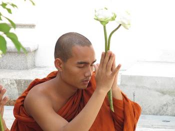 Wat Boworniwet 101022-03.jpg